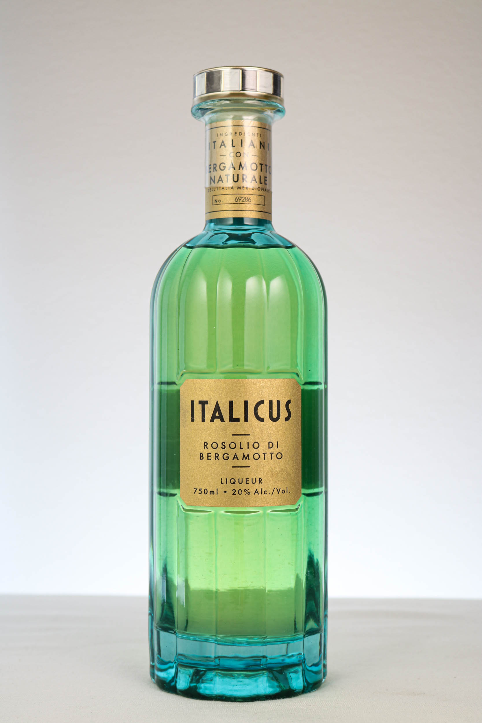 The Italicus Rosolio Di Bergamotto Adds A Cool Twist To Your Cocktails